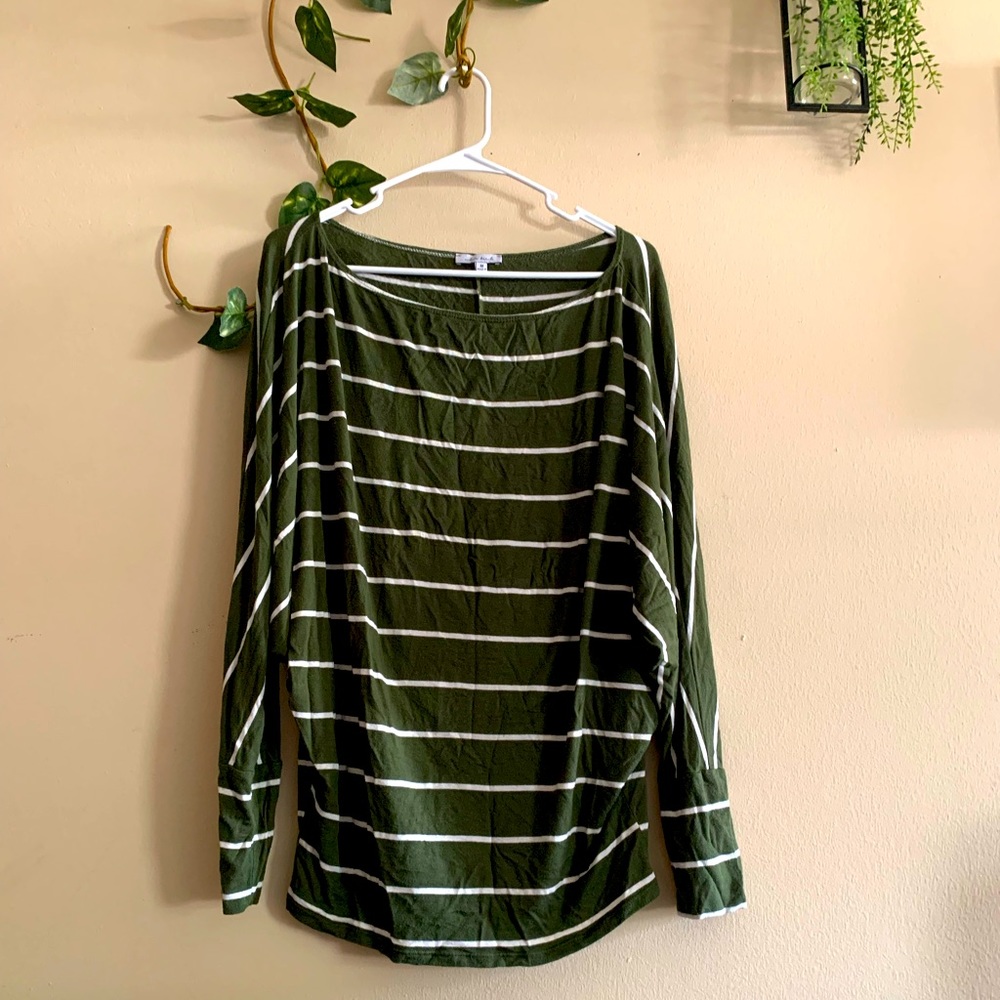✨Stiped olive long sleeve✨
